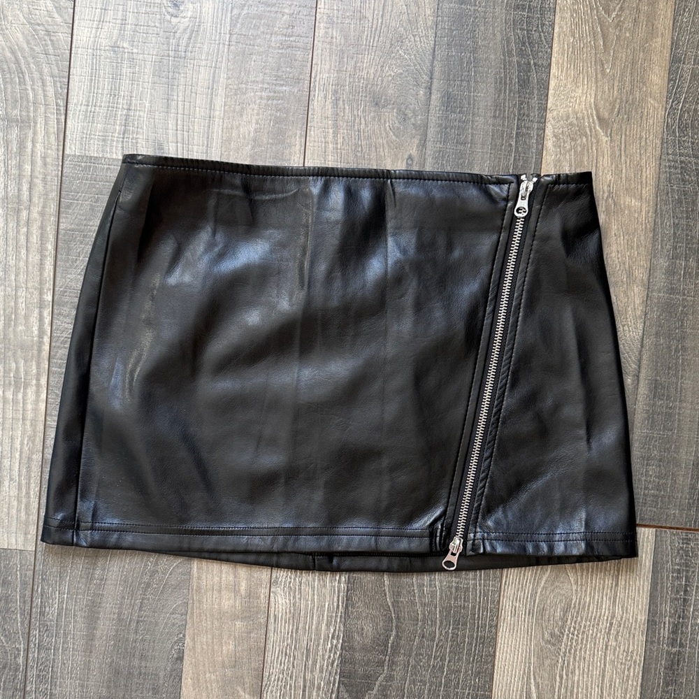 Forever 21 Black Faux Leather Mini Skirt with Asymmetric Zipper